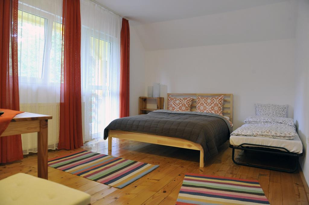 Pensiunea Tiuta Hotel Corbeni Luaran gambar